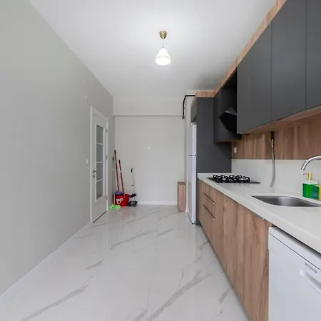 Lovely 3 Bdrm Apartment Close To Everything Bursa
